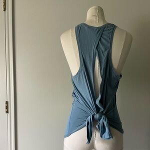 Lululemon all tied up blue teal tank top 8